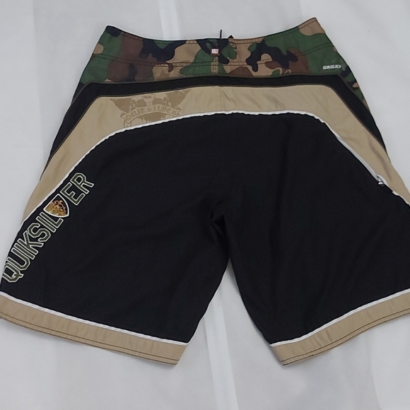 Quicksilver camo board shirts - size 33 - Picture 3 of 11